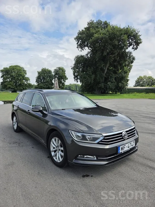 Volkswagen Pārdod: Volkswagen Passat B8 / 2015. gads / 1.6 Td