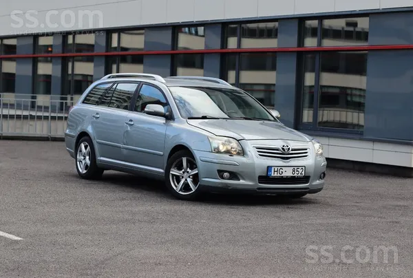 Toyota Toyota Avensis 2.0 benzīns, manuāls, 108 kW. 