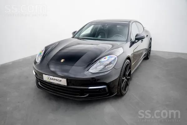 Porsche Porsche Panamera 4 E-Hybrid. 