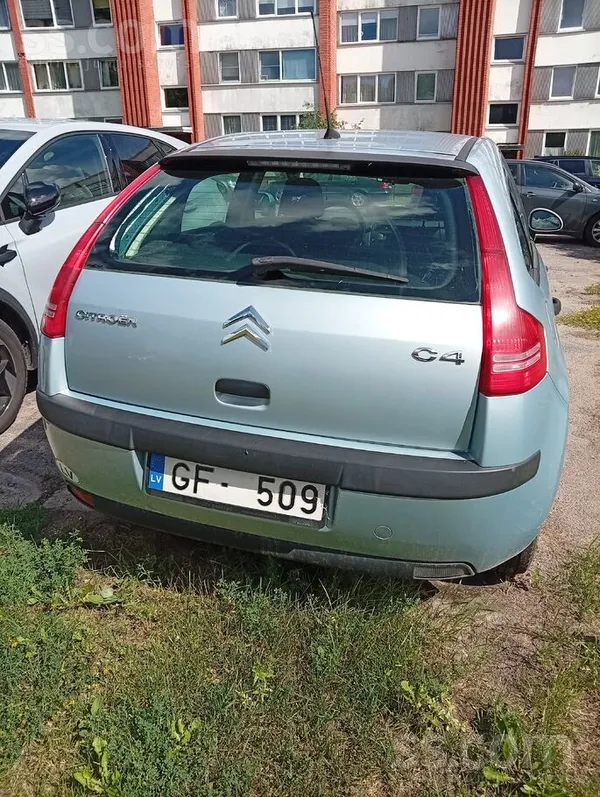 Citroen Машина хорошая много что поменял, аккумулятор новы