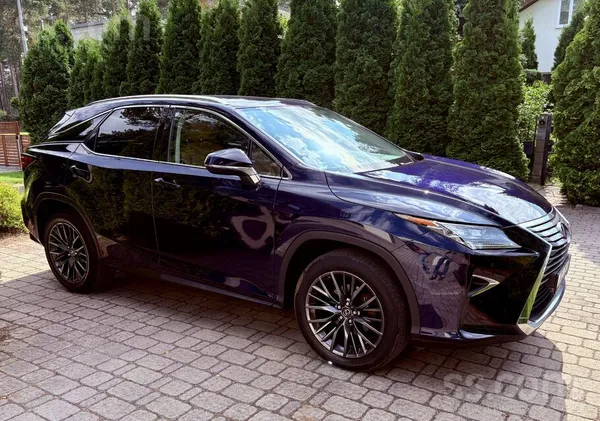 Lexus Pārdod Latvijā pirktu Lexus RX. Ikgadējās apkopes 