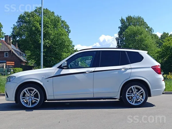 BMW Iespējāms, skaistākais X3 F25 pilsētā. 
