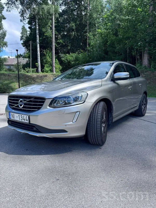 Volvo Tiek pārdots ģimenes auto Volvoxc60 2.4D 120kw Avd