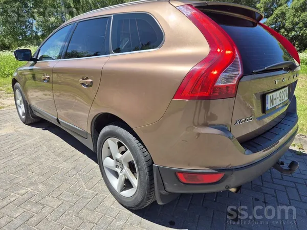 Volvo Latvijā 4gadus, ievests no Vācijas. līdzi ziemas r
