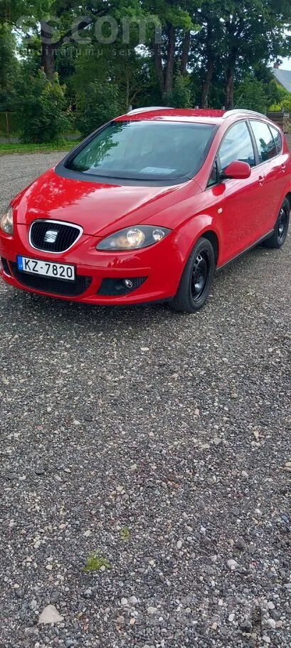 Seat Auto labs gan tehniski, gan vizuāli. Viss tam darb