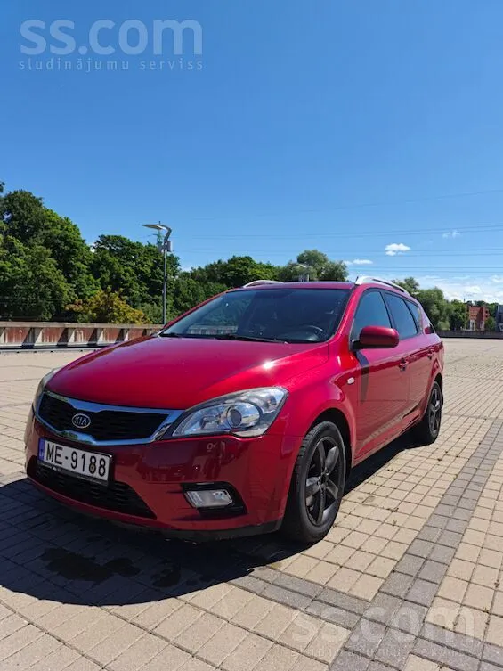 KIA Kia Ceed SW 1.6 Crdi (115 Hp), 2011 - For Sale