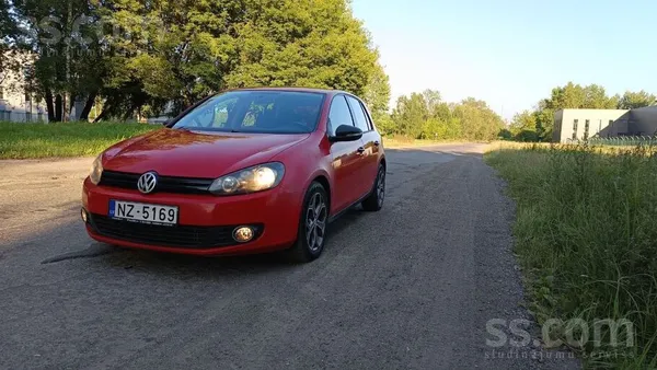 Volkswagen Продаю Golf 6 2012 года
