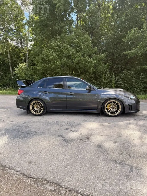 Subaru Ar pārdošanu nesteidzos, bet vēlētos izskatīt pied