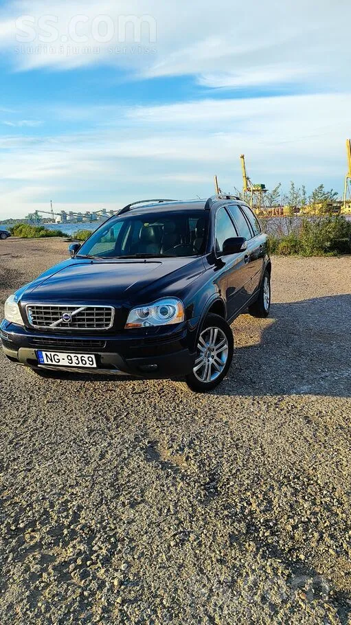 Pardodu volvo xc90.bez rusas. motor un atrumkarba strada labi. nomanits visa