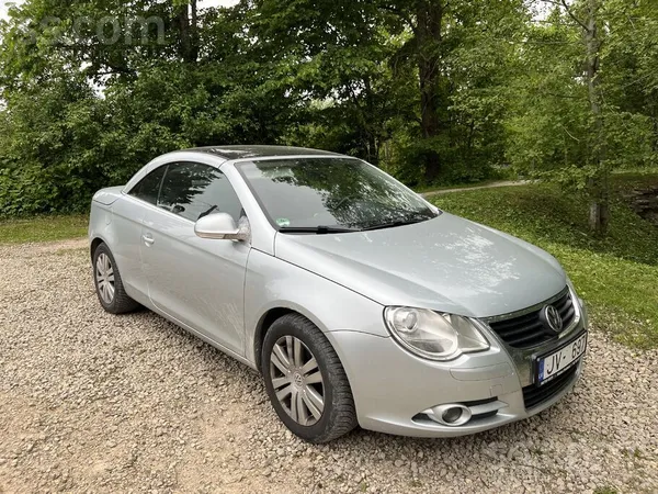Pārdodu savu ekonomisko pilsētas auto - kabrioletu, kurš ir palicis par mazu