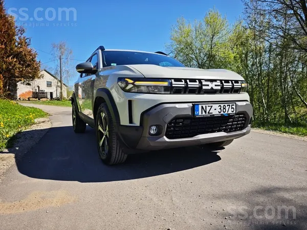 Jaunais Duster 2024 - Hibrīds, automātiskā ātrumkārba. 
1.6l benzīns, komplektā ar hibrīdu - ļoti ekonomisks, 4 litri uz 100 ...