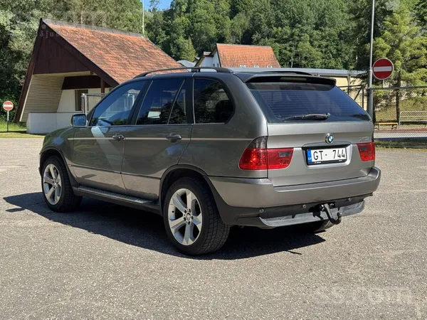 BMW Pārdodu BMW X5 E53 155kw. Manā īpašumā 3, 5 gadus.