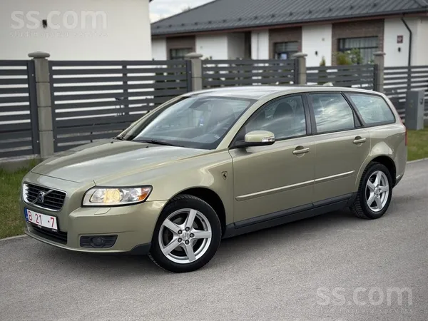Volvo Volvo V50 1.8 benzīns manuālis