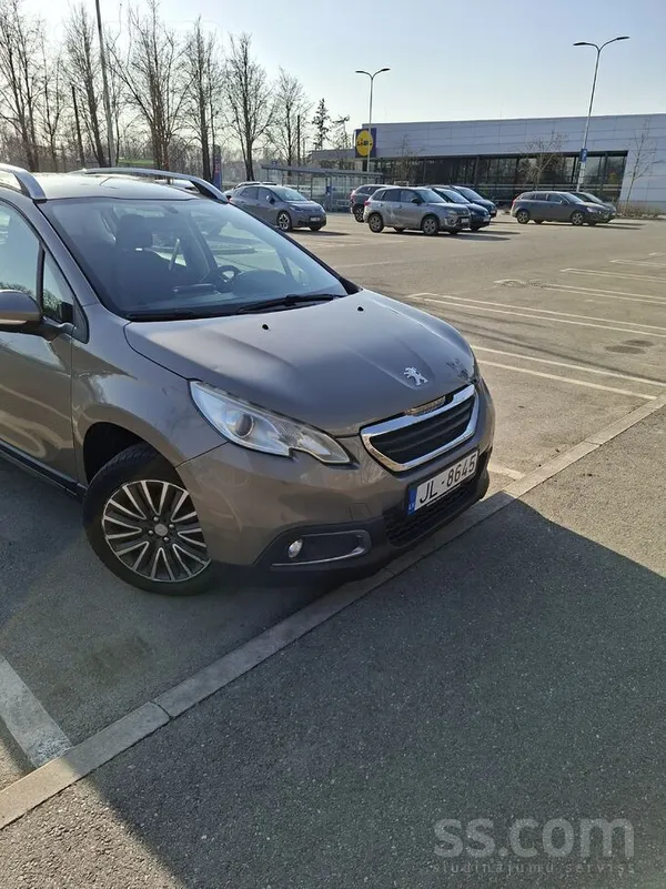 Peugeot Pardodu ļoti ekonomisko auto. 3.6l 100km. ...