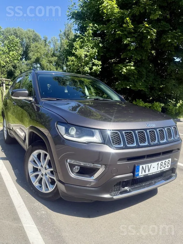 Jeep A/m numurs iekļauts cenā. Limited komplektācija, i