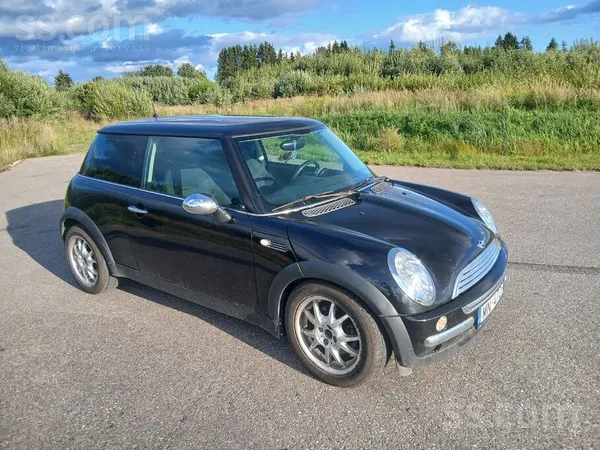Pārdodu Mini Cooper ar 1.6 benzīna dzinēju (85 kW) un manuālo pārnesumkārbu.