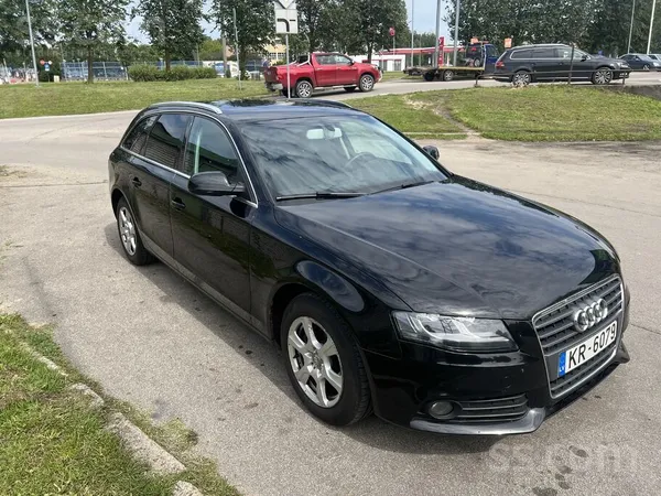Audi Pārdodu 2009 Audi A4 B8 2.0 Tdi (88kW). Auto labā 