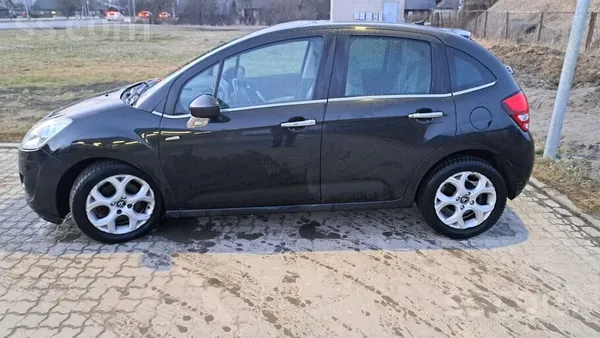 Citroen Citroën C3 1.6 benzīns, automāts – kompakts auto a