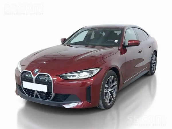 BMW Nupat ievests Latvijā BMW i4.
