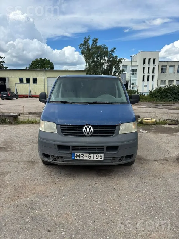 Volkswagen Tirgojās buss labošanai vai rezerves daļām, nesen 