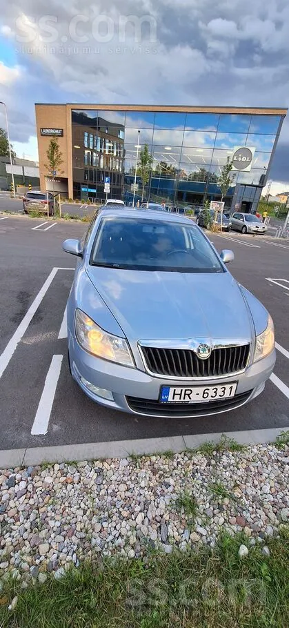 Skoda Saistībā ar jauna auto iegādi, tiek pārdots Skoda 