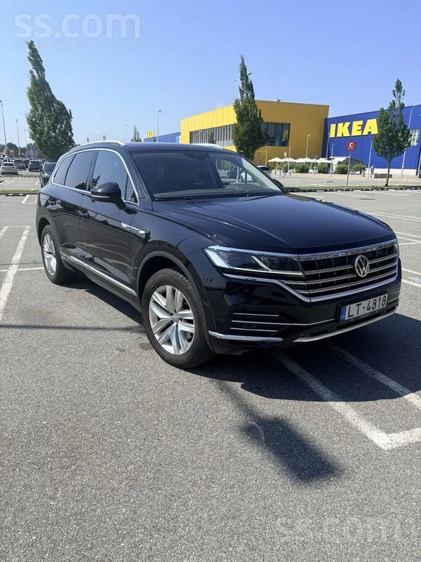 Volkswagen Pardod VW Touareg , 2018.12 , 3.0 L , 231 HP.