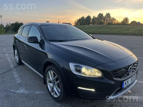 Volvo V60 Cross Country, 2.4 dīzelis, automātiskā kārba, 2018. gads

Pārdo