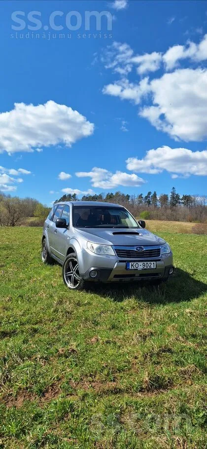 Tirgojas dzīvs Subaru Forester. Nomainītas kvelsveces jauns akumulators. Nod