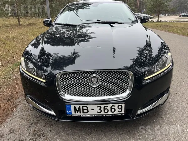 Jaguar Маленький Пробег 120000. Отличная надежная машина,