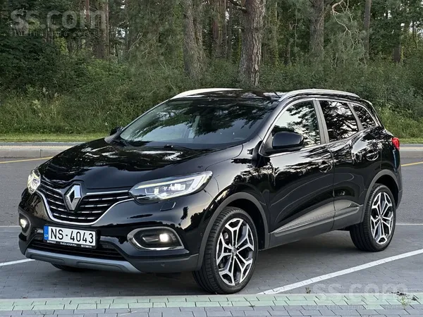Pārdodu smuku un bagātīgi aprīkotu Renault Kadjar, 2019. gada Facelift model