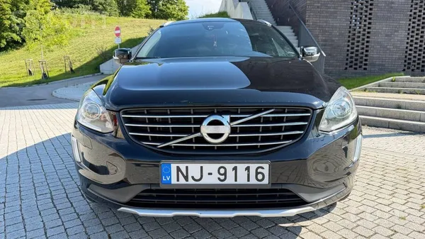 Volvo Pārdod labi uzturētu 2014. gada Volvo Xc60 D4 ar 2
