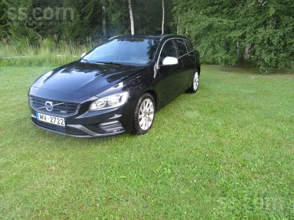 Volvo Pārdod Volvo V-60 labā stāvoklī , izieta tehniskā 