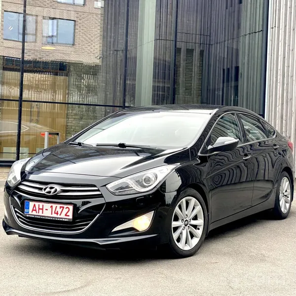 Hyundai Pārdodu koptu 2012.gada Hyundai i40 1.7d ar automā