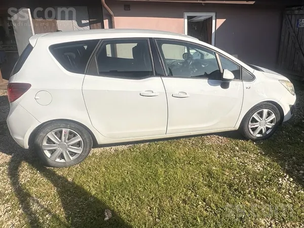 Opel Pārdodu Opel meriva, svaiga tehniskā apskate, noma