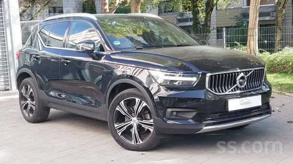 Volvo Pārdodās labs volvo xc40 ar ļoti bagātīgu komplekt