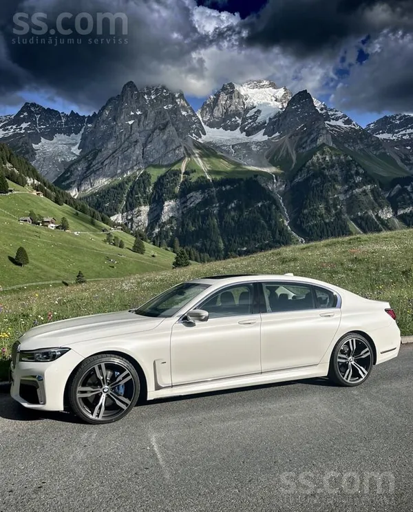 BMW 750
