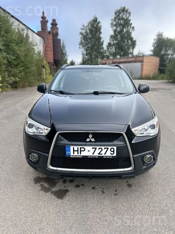 Mitsubishi Auto labā tehniskā stāvoklī, ir vizuāli defekti. E