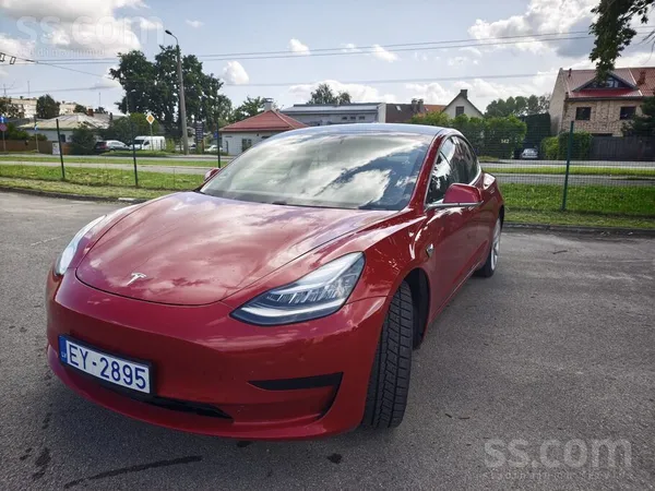Tesla Pārdod Tesla Model 3 standart plus lieliskā vizuāl