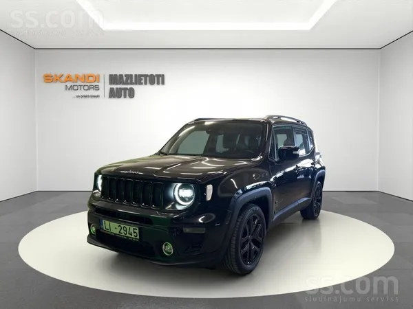 Jeep Renegade ar 1.3 Benzīna dzinēju un Automātisko ātrumkārbu-150 Z/s. Vidē
