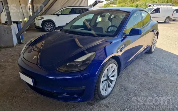 Tesla Pieejams Ekii atbalsts. Tesla Model 3 Long Range D