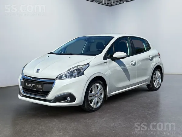 Peugeot Peugeot 208 ar 1.2 Puretech benzīna dzinēju un aut
