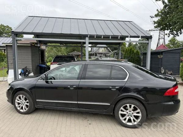 Skoda Pārdodu vai mainu Škoda Superb 2010.g. 