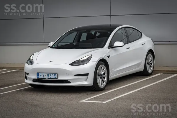 Tesla Garantija - 1 gads bez nobraukuma ierobežojuma. 