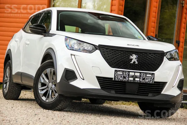 Peugeot 1.5d-110zs. Parkošanās kamera, joslu asistents, sa