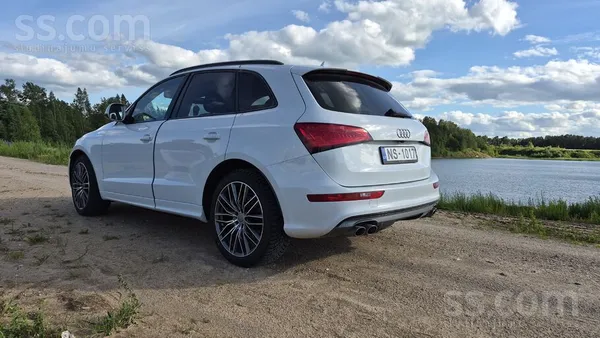 Audi Auto ļoti laba tehniska stavokli. 