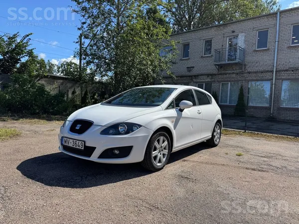 Pārdodu Seat Leon. 
Bez skates. Beigta viena sprausla. Trīs sprauslas labā