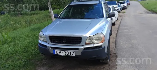 Volvo Pārdodu uzticamu un ietilpīgu Volvo Xc90, jo iegād