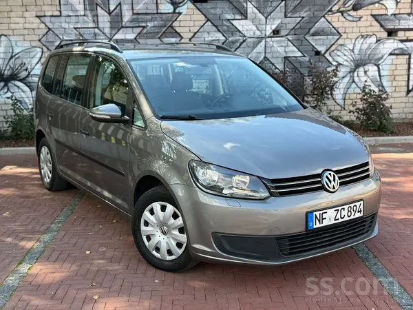 Volkswagen VW Touran tikko no Vācijas, neekspluatēta Latvijā.