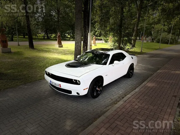 Dodge Challenger R/t 5.7 Hemi Shaker

Pārdodu ļoti labā stāvoklī esošu Dod