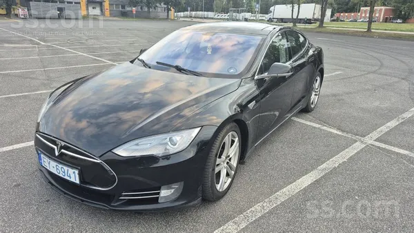 Tesla Tesla Model S 85P (Performance) labā tehniskā un v